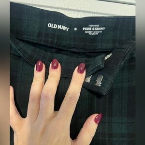 Old Navy womens High Rise Pixie Skinny plaid pants size 18